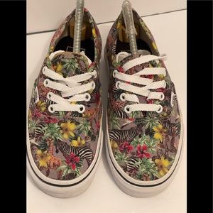Vans Safari Print Sneakers Women size 7.5, Men’s Size 6